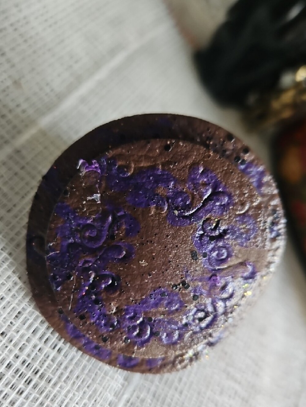 Handmade Tooled&Painted Genuine Leather Round Pet Collar Button Accent NEW - Picture 2 of 9